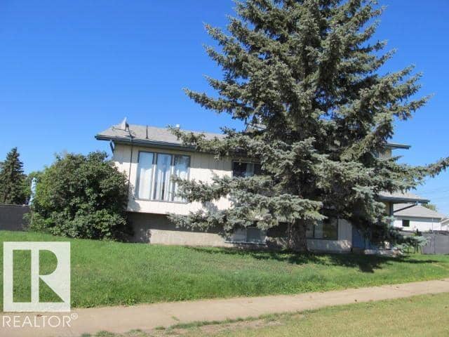 5608-5610 47 ST, Tofield, photo 3