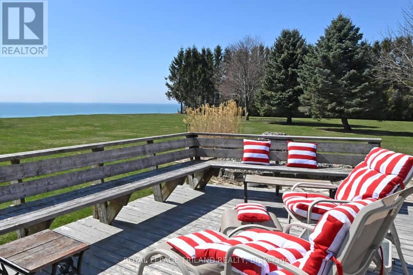 7154 Talbot Trail, Chatham-Kent, photo 3