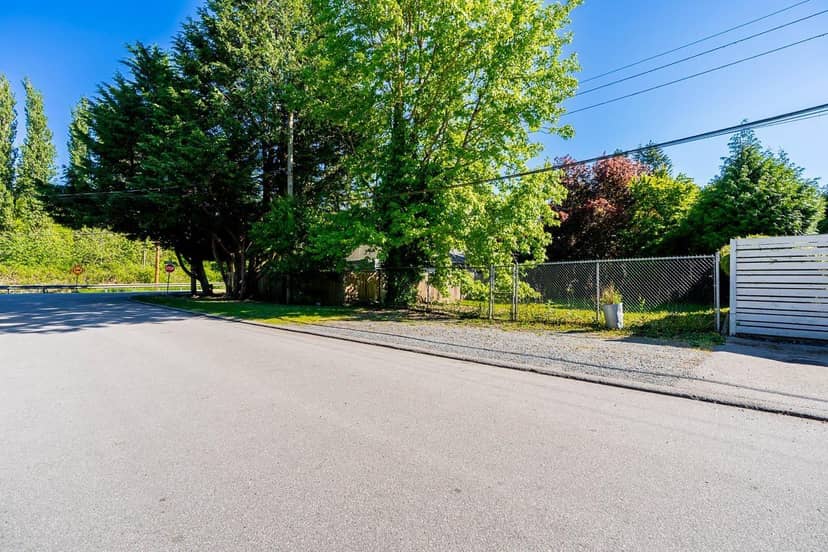 12276 AGAR STREET, Surrey, photo 4