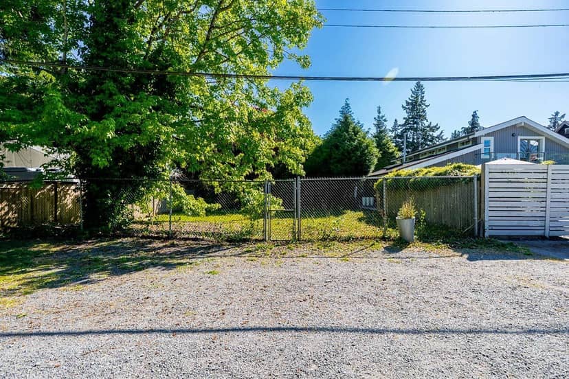 12276 AGAR STREET, Surrey, photo 5