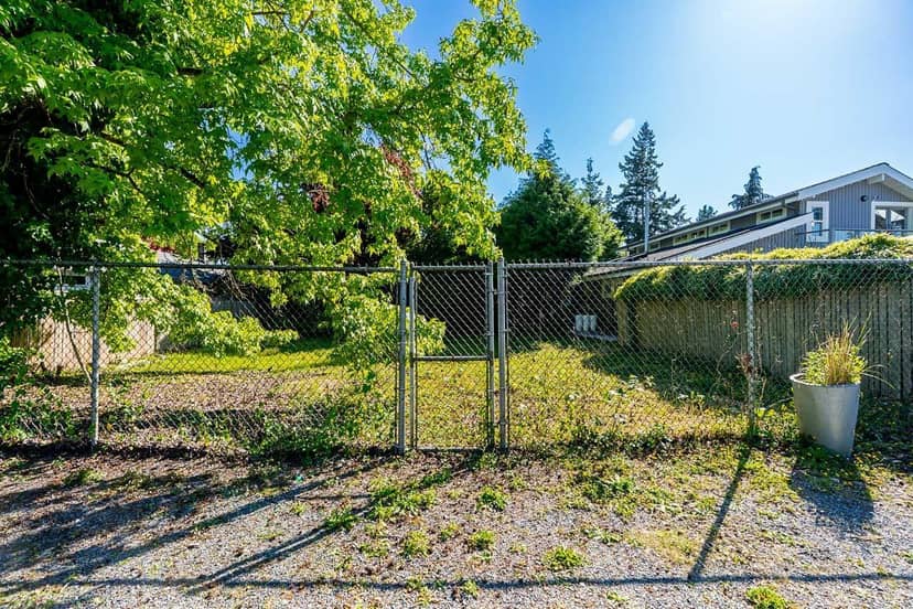 12276 AGAR STREET, Surrey, photo 8