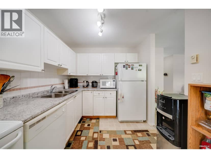 817 1310 CARIBOO STREET, New Westminster, photo 3