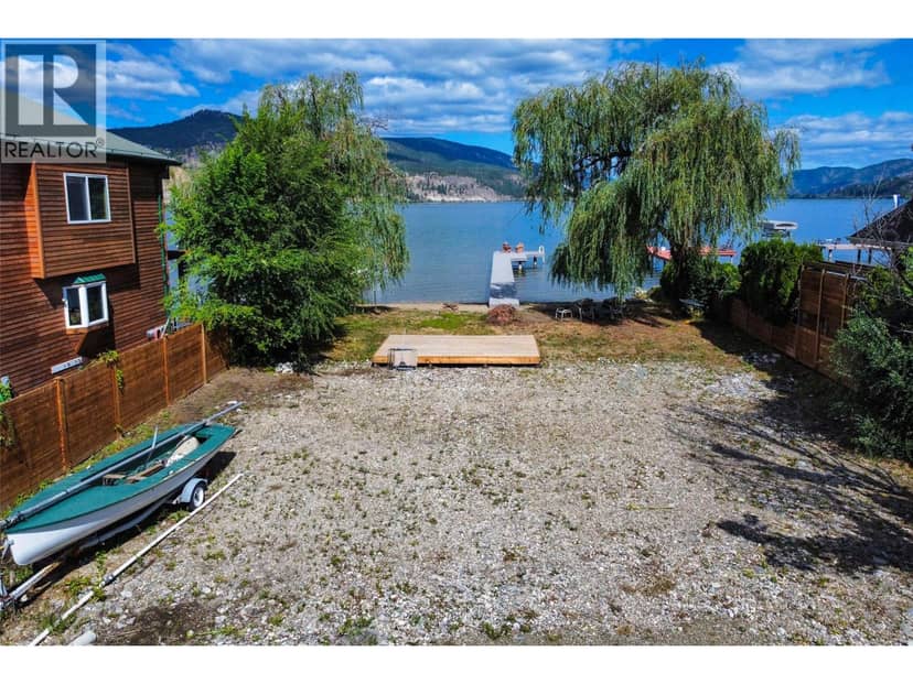 3242 Clement Road, Lake Country, photo 2