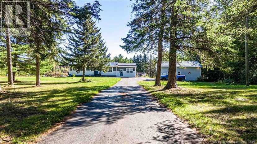 711 Main Street, Chipman, photo 2