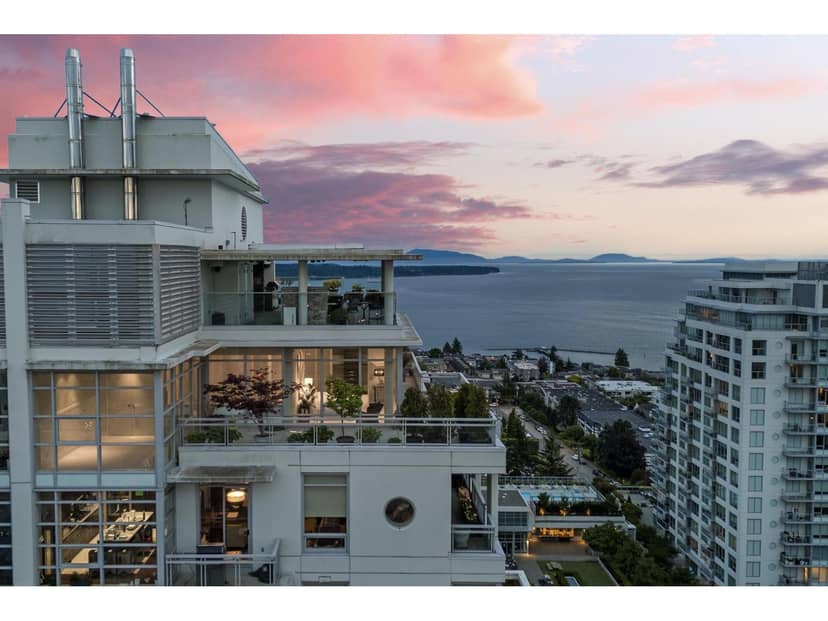 PH2 1473 Johnston Road, White Rock