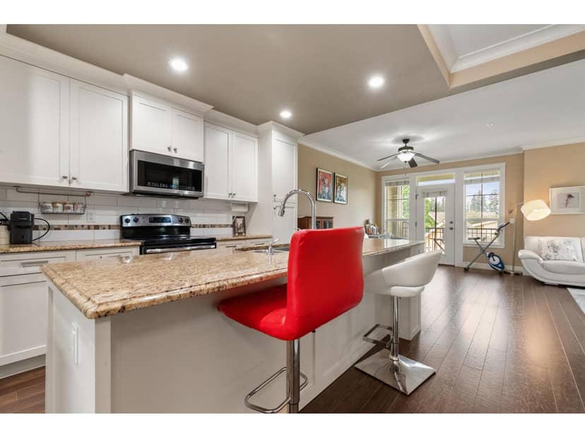 14 45290 SOOWAHLIE CRESCENT, Garrison Crossing, Chilliwack, photo 3