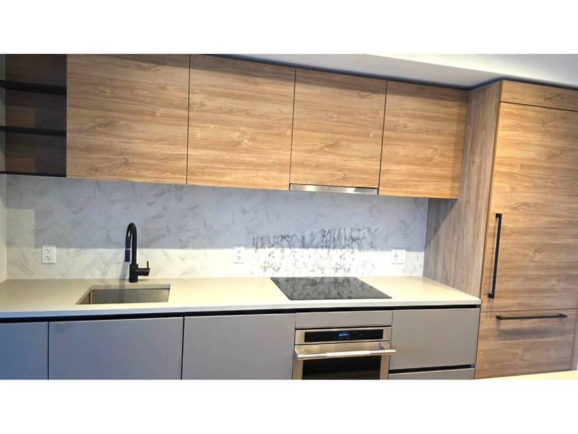 809 10448 UNIVERSITY DRIVE, Surrey, photo 3