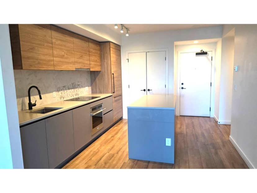 809 10448 UNIVERSITY DRIVE, Surrey, photo 4