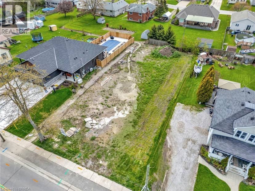 1079 BAY Street, Port Rowan, photo 2