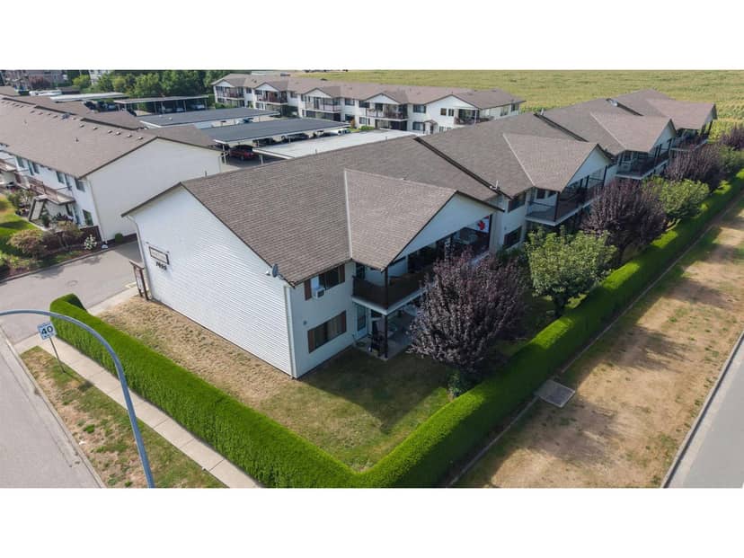 2 7455 HURON STREET, Sardis West Vedder, Chilliwack