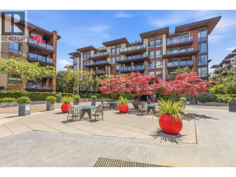 511 733 W 3RD STREET, North Vancouver