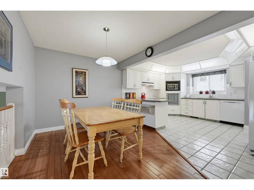 11107 98 AV NW, Edmonton, photo 7