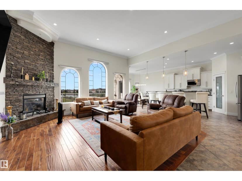 282 Ozerna Rd NW, Edmonton