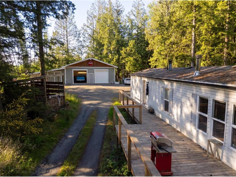 521 200 STREET, Langley