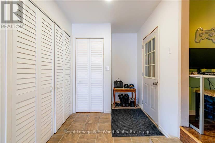 44 Stover Street N, Norwich, photo 4