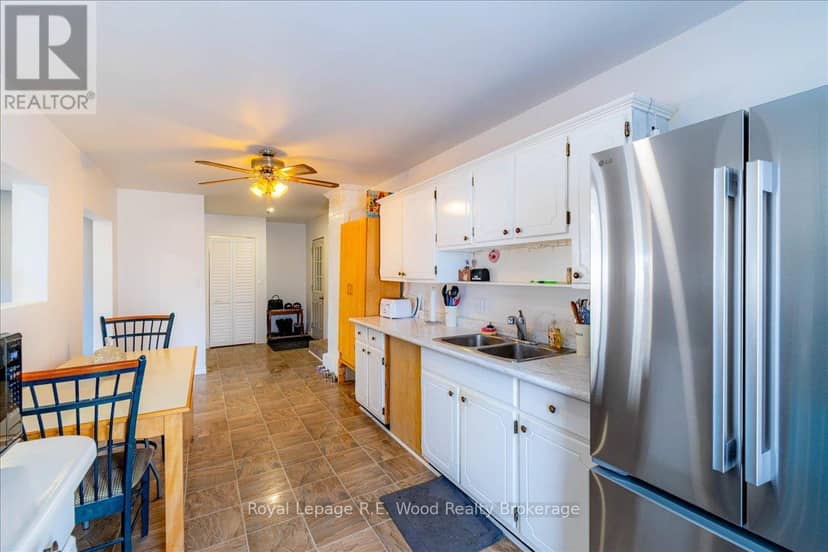44 Stover Street N, Norwich, photo 7