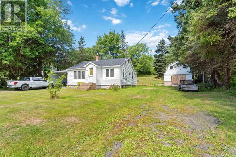1307 Granville Road, Port Wade, photo 2