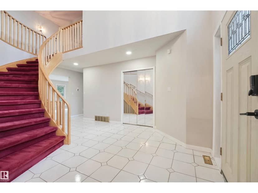 5107 17 AV NW, Edmonton, photo 5