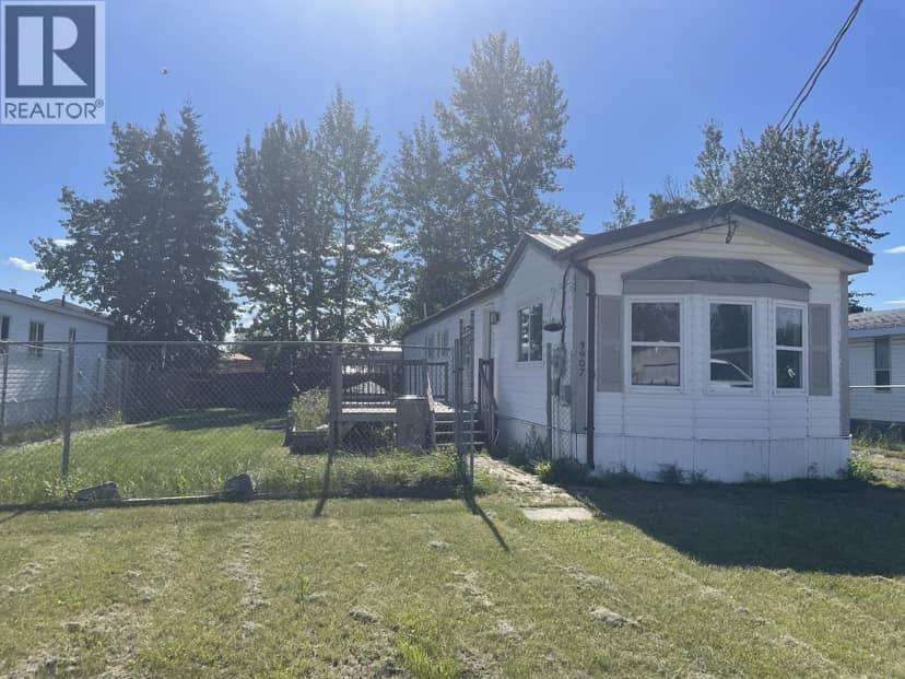 3907 POPLAR AVENUE, Fort Nelson