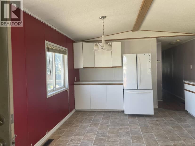 3907 POPLAR AVENUE, Fort Nelson, photo 7