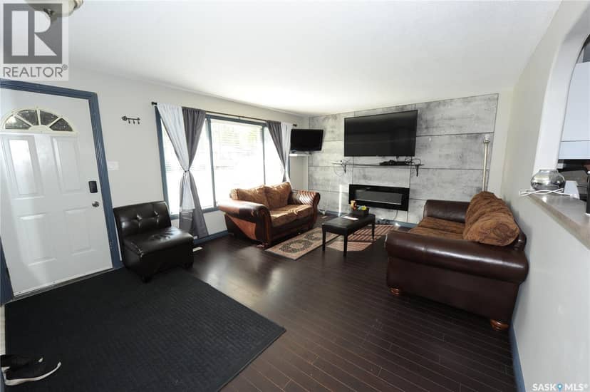 436 X Avenue S, Saskatoon, photo 3