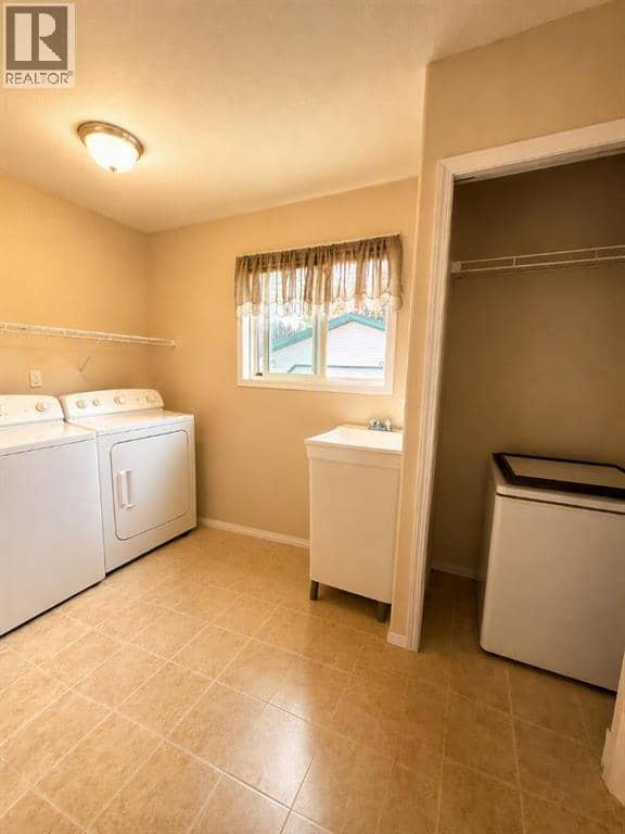 92 Peace River Avenue, Joussard, photo 6