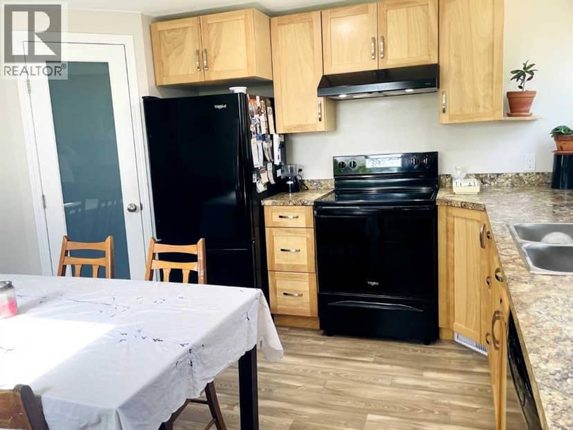 10106 99 Street, High Level, photo 6