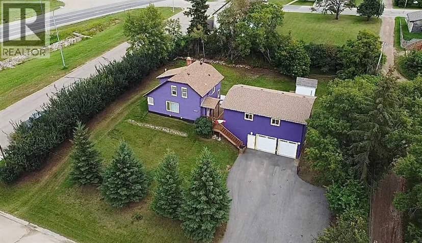 4310 50 Avenue, Athabasca, photo 2
