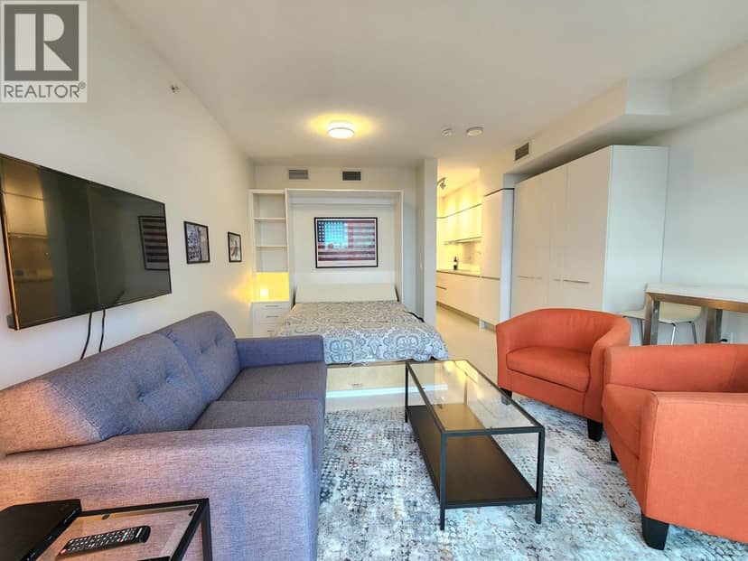 909 180 E 2ND AVENUE, Vancouver, photo 2