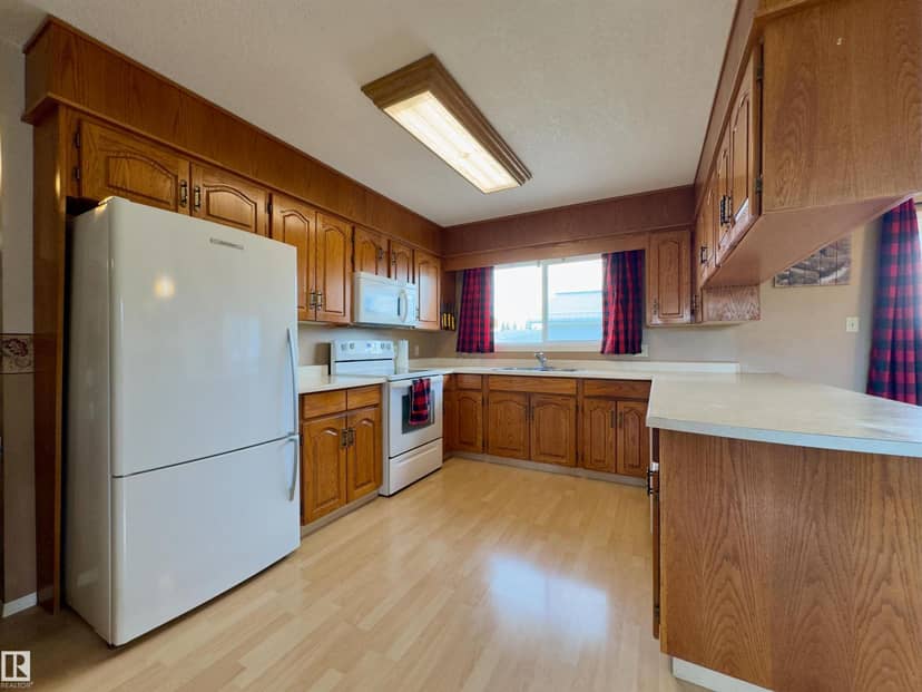 4844 47 AV, Chipman, photo 3