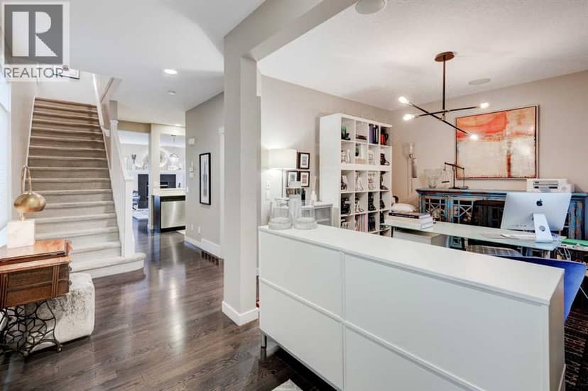 78 Ypres Green SW, Calgary, photo 2