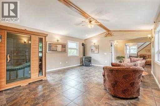 240 Essex Street, Carbon, photo 8