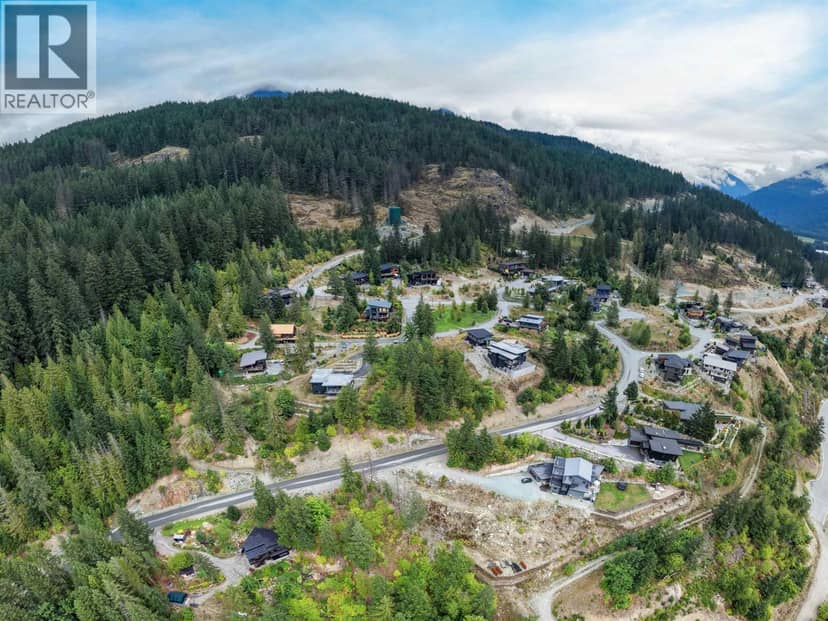 1709 WISHBONE COURT, Squamish, photo 2