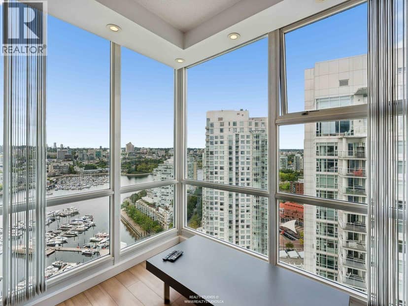 3202 193 AQUARIUS MEWS, Vancouver, photo 2