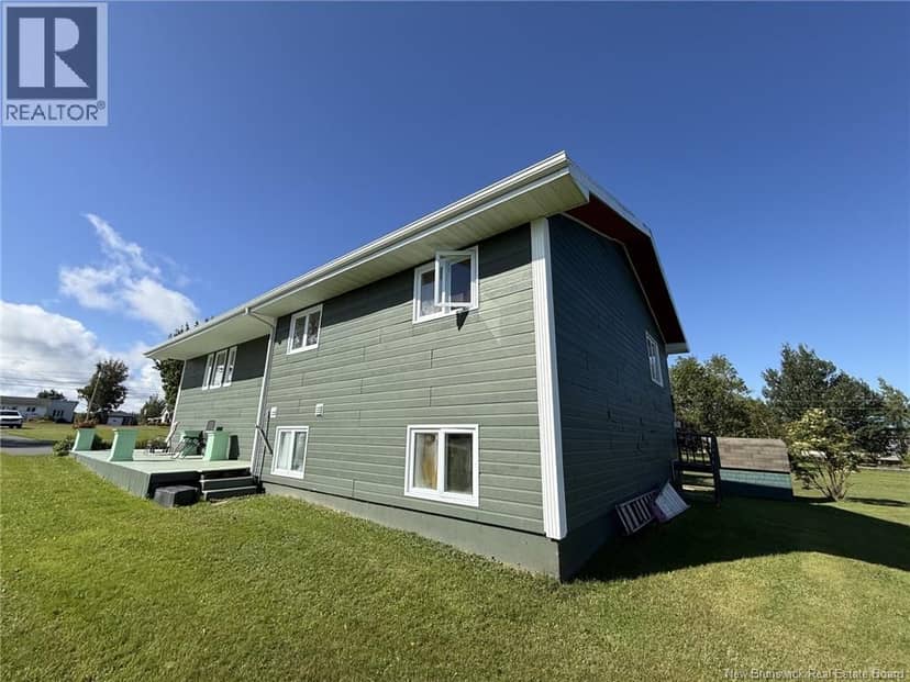 8203 Rue St-Paul, Bas-Caraquet, photo 3