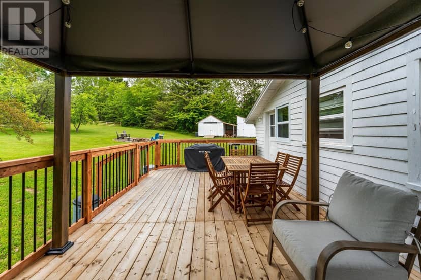 51 Shawmut Avenue, Clementsport, photo 8