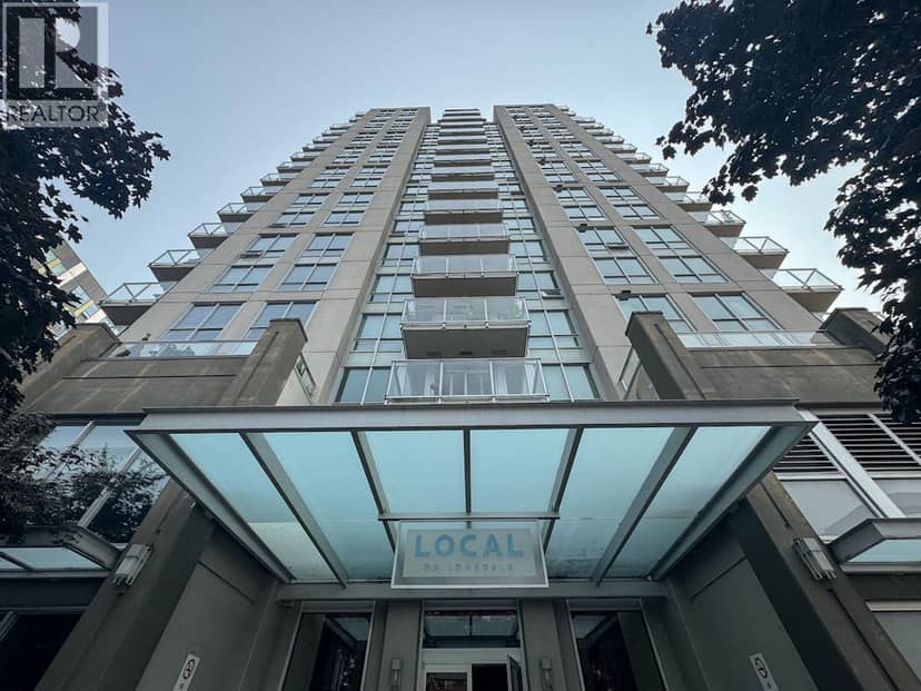 321 135 E 17th Street, North Vancouver