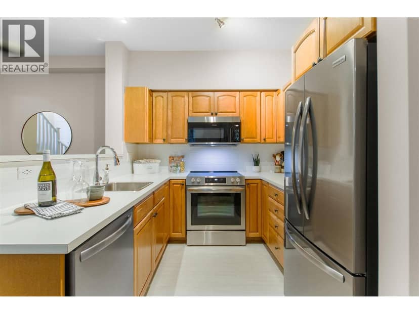 55 15 FOREST PARK WAY, Port Moody, photo 3
