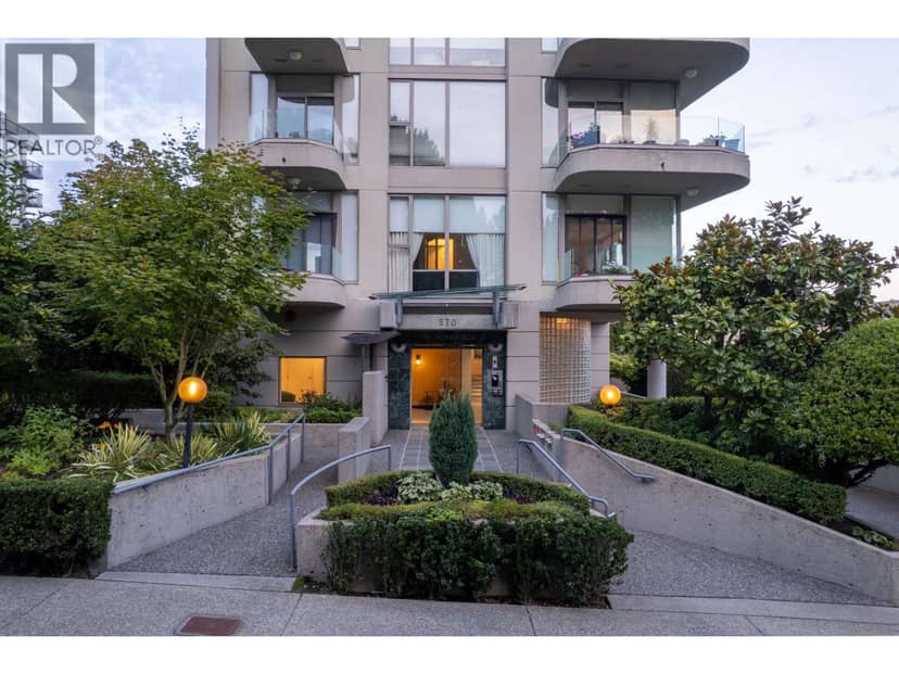 502 570 18TH STREET, West Vancouver, photo 3