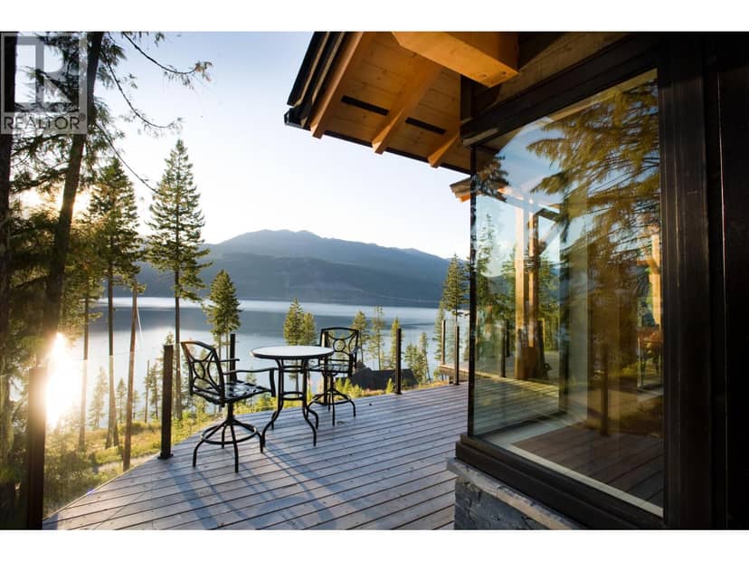 234 WALKERS Lane, Kootenay Bay