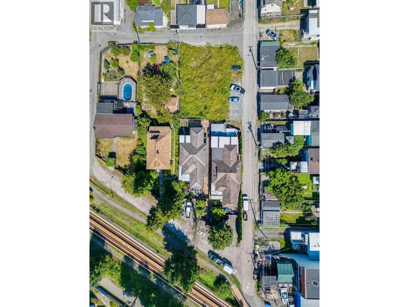 2669 VANNESS AVENUE, Vancouver, photo 2