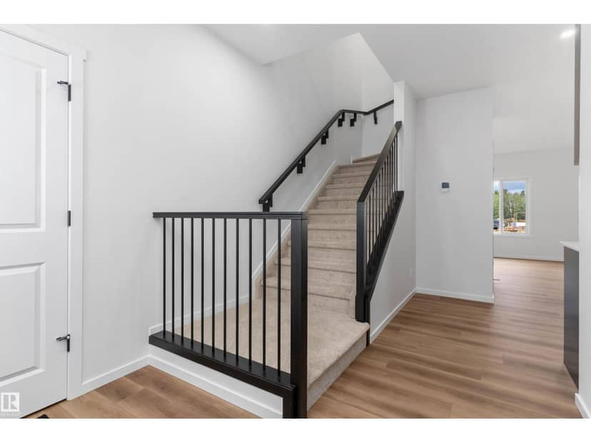 210 Stetson LO, Ardrossan, photo 4