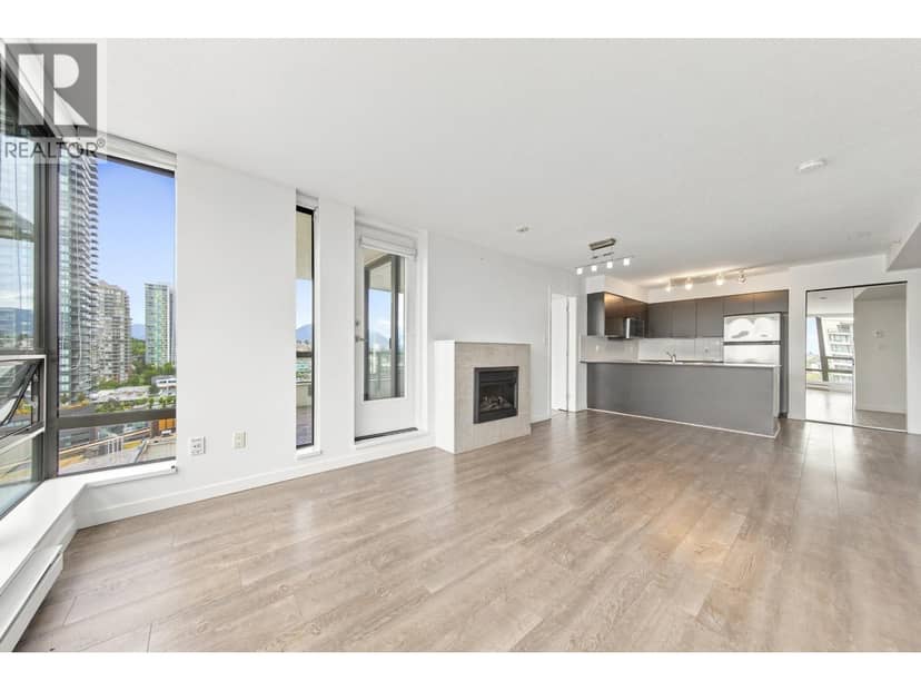 1806 4182 DAWSON STREET, Burnaby, photo 3