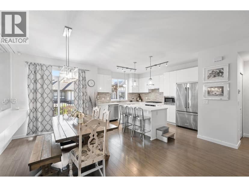 149 3500 BURKE VILLAGE PROMENADE, Coquitlam, photo 4