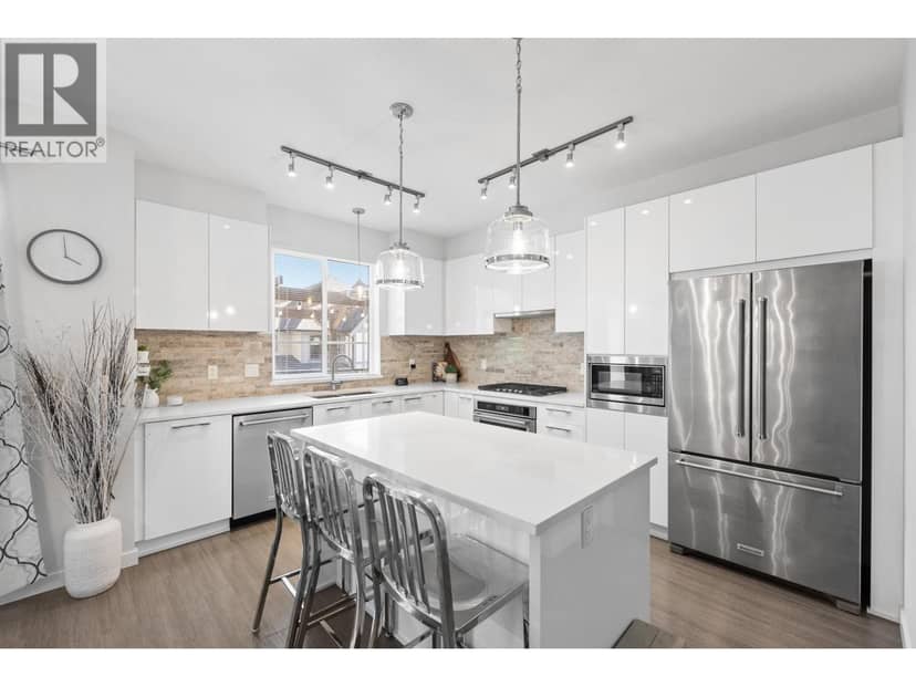 149 3500 BURKE VILLAGE PROMENADE, Coquitlam, photo 5