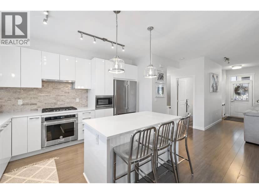 149 3500 BURKE VILLAGE PROMENADE, Coquitlam, photo 6