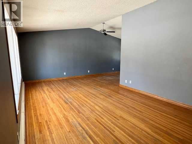 5021 47 Street, Daysland, photo 3
