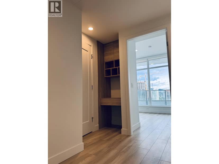 2004 2381 BETA AVENUE, Burnaby, photo 4