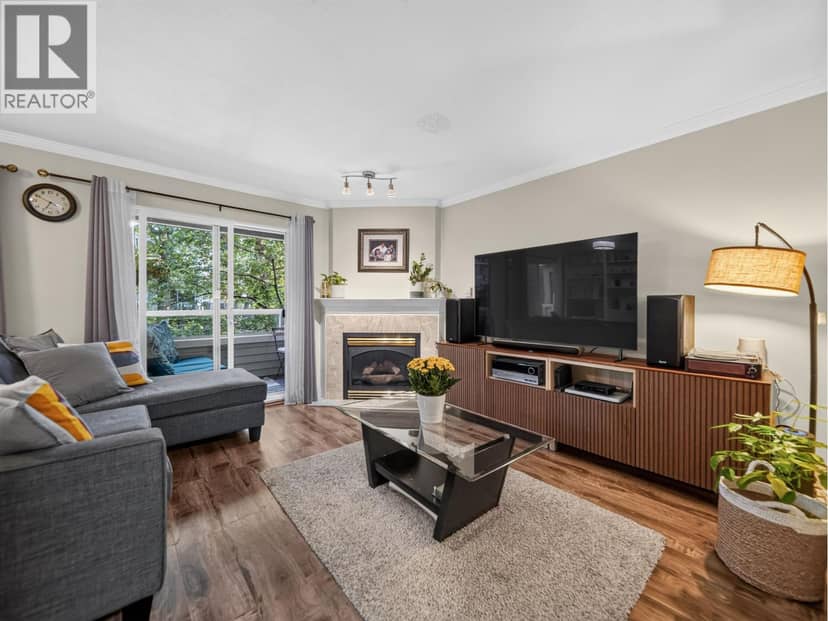 7 828 W 16TH STREET, North Vancouver