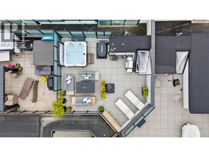 614 108 E 8TH STREET, North Vancouver, photo 3
